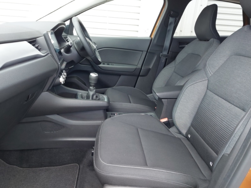Used Renault Captur 2021 for sale - 76254450: Photo 5