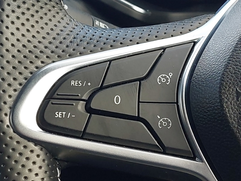 Used Renault Captur 2024 for sale - 76856695: Photo 18