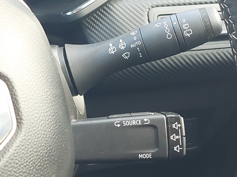 Used Renault Captur 2024 for sale - 76856695: Photo 19