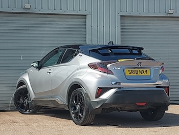 Used Toyota C-HR 2018 for sale - 79618361: Photo