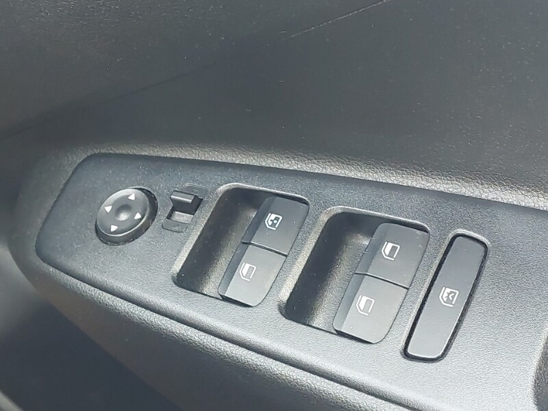 Used Hyundai i10 2023 for sale - 77938958: Photo 18