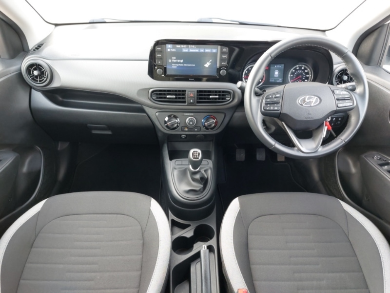 Used Hyundai i10 2023 for sale - 77938958: Photo 2