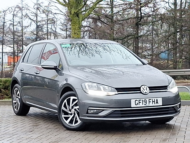 Used Volkswagen Golf 2019 for sale - 77540182: Photo 1