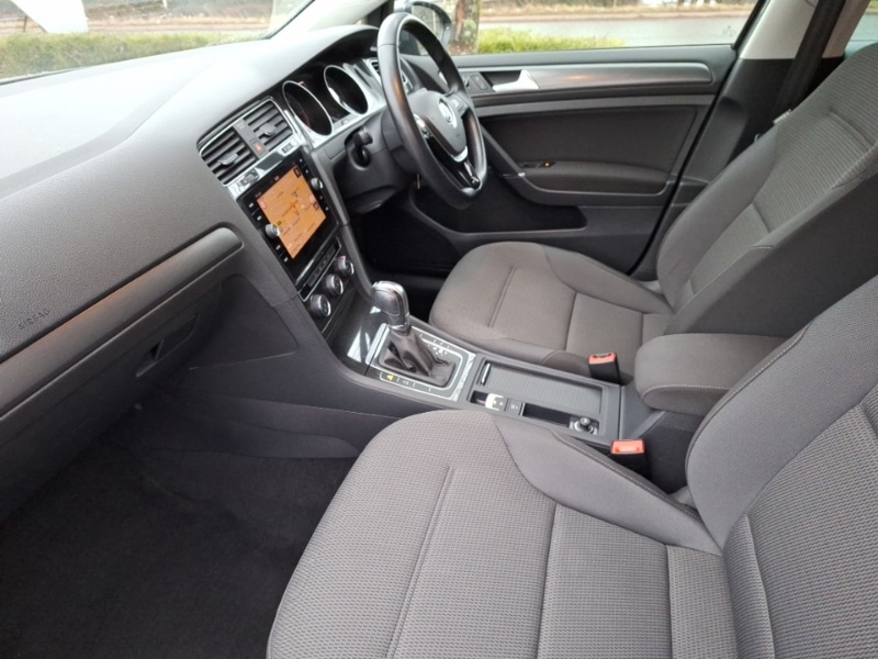 Used Volkswagen Golf 2019 for sale - 77540182: Photo 5