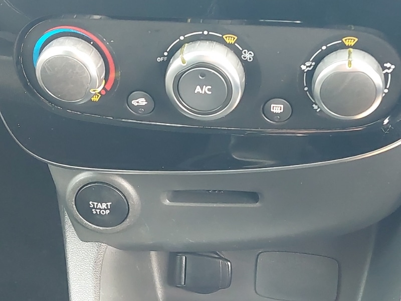 Used Renault Clio 2019 for sale - 76560647: Photo 15