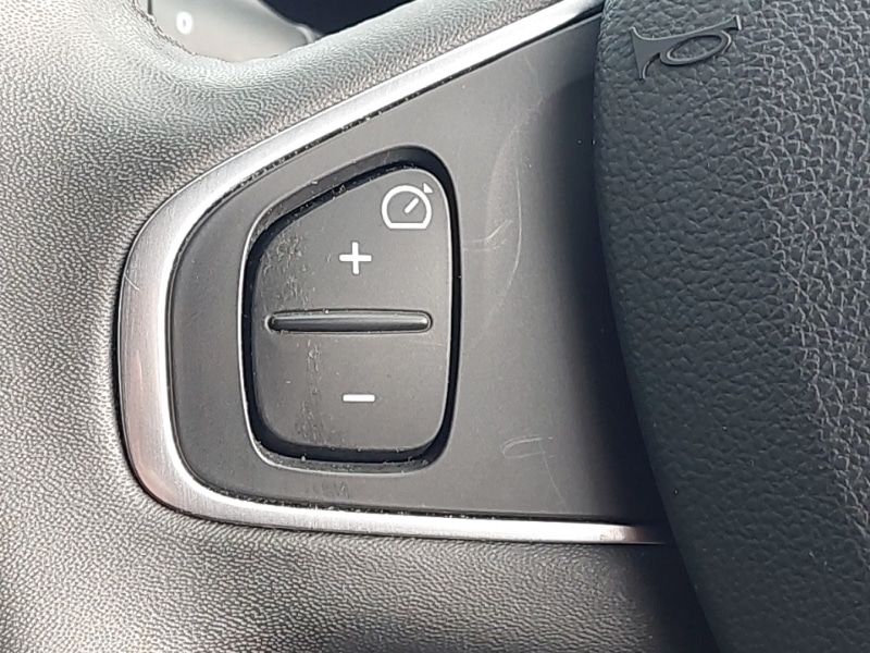 Used Renault Clio 2019 for sale - 76560647: Photo 17