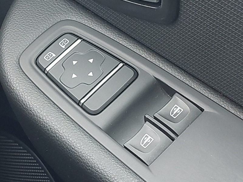 Used Renault Clio 2019 for sale - 76560647: Photo 19