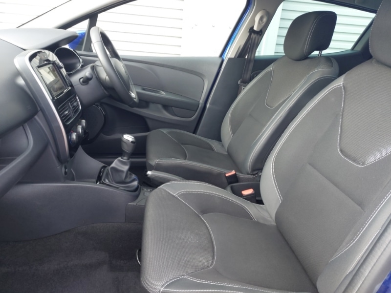 Used Renault Clio 2019 for sale - 76560647: Photo 5