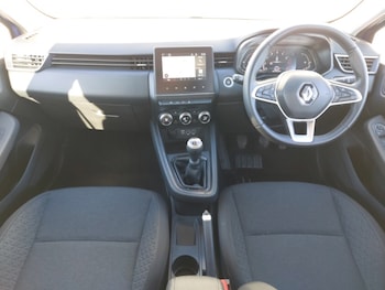 Used Renault Clio 2023 for sale - 78203166: Photo