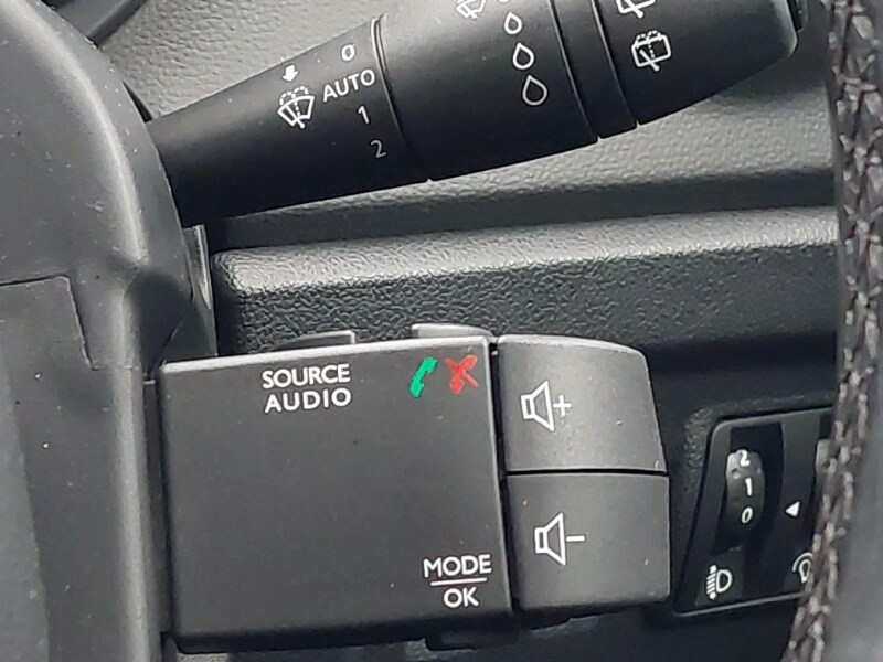 Used Renault Captur 2017 for sale - 76707702: Photo 17