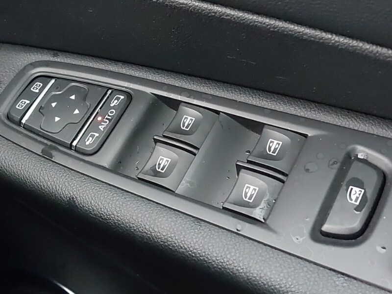 Used Renault Captur 2017 for sale - 76707702: Photo 19