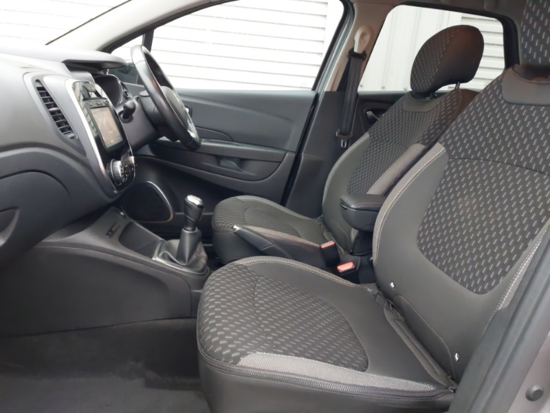Used Renault Captur 2017 for sale - 76707702: Photo 5