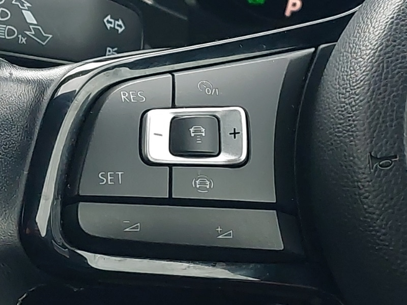 Used Volkswagen T-Roc 2019 for sale - 77852573: Photo 18