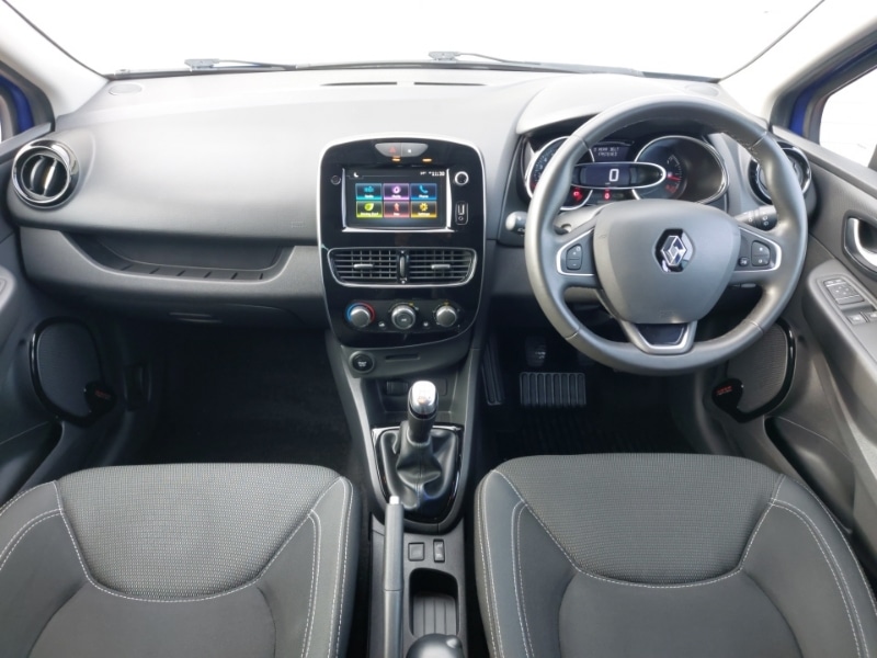 Used Renault Clio 2019 for sale - 76506761: Photo 2