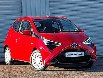 Used Toyota AYGO 2021 for sale - 76579476: Photo