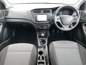 Used Hyundai i20 2019 for sale - 78230354: Photo