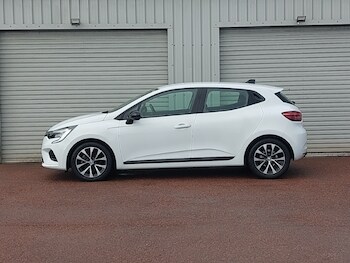 Used Renault Clio 2023 for sale - 78054744: Photo