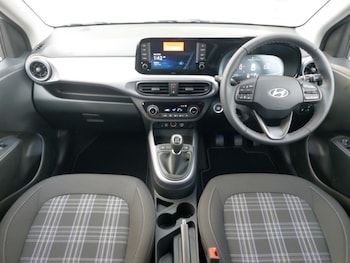 Used Hyundai i10 2025 for sale - 77141250: Photo