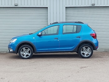 Used Dacia Sandero Stepway 2019 for sale - 79139412: Photo