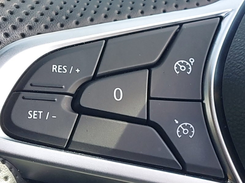 Used Renault Clio 2023 for sale - 77660846: Photo 18