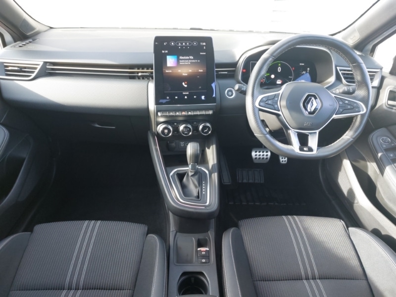 Used Renault Clio 2023 for sale - 77660846: Photo 2