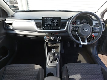 Used Kia Stonic 2021 for sale - 79513761: Photo
