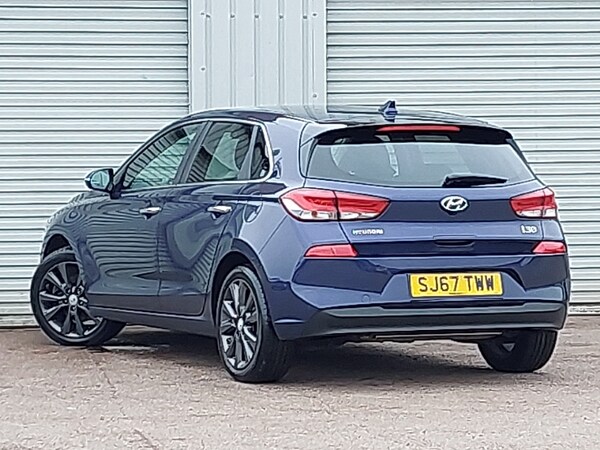 Used Hyundai i30 2017 for sale - 76275770: Photo 3