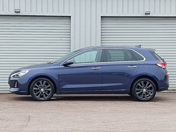 Used Hyundai i30 2017 for sale - 76275770: Photo 4