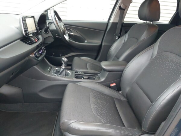 Used Hyundai i30 2017 for sale - 76275770: Photo 5