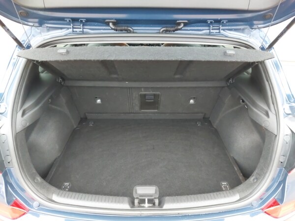 Used Hyundai i30 2017 for sale - 76275770: Photo 8