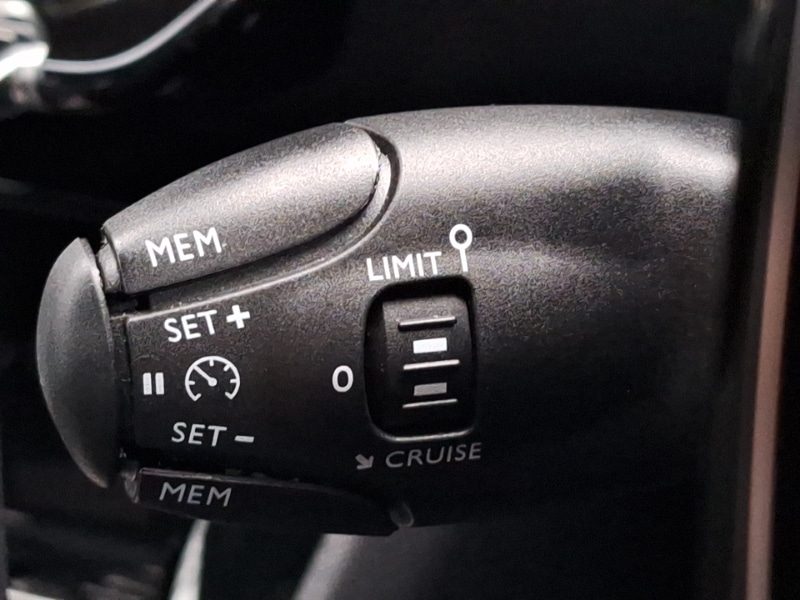 Used Peugeot 2008 2023 for sale - 77552719: Photo 18