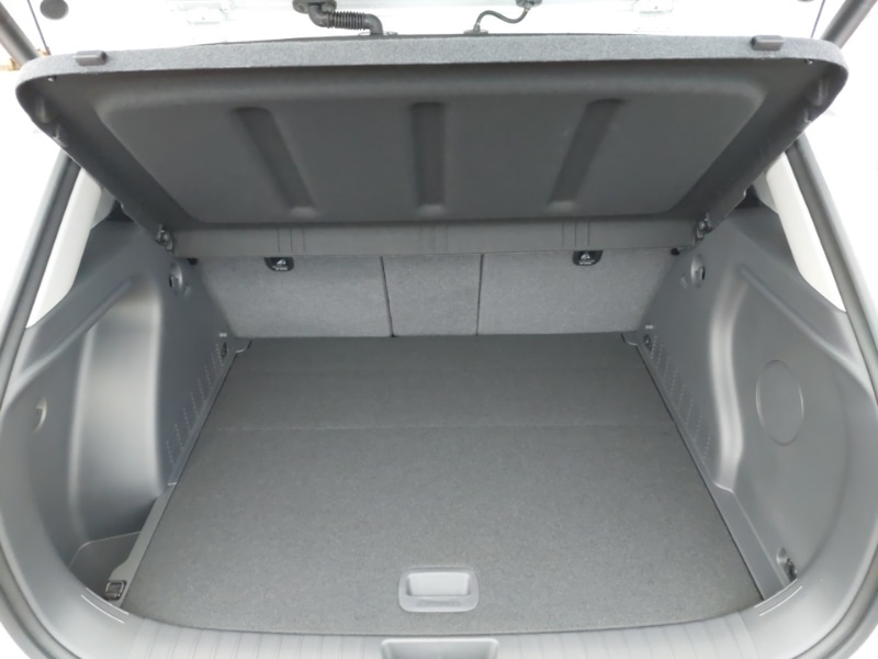 Used Hyundai KONA 2025 for sale - 76666357: Photo 8