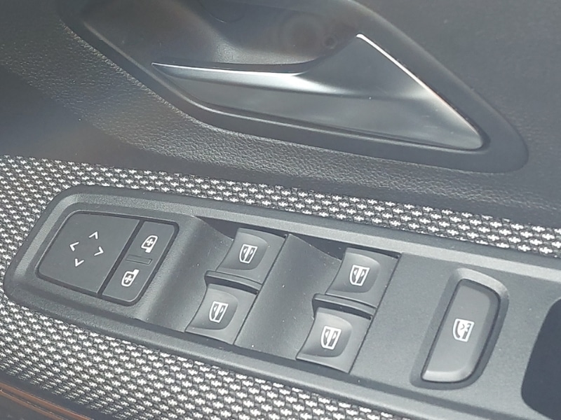 Used Dacia Sandero Stepway 2022 for sale - 77987681: Photo 18