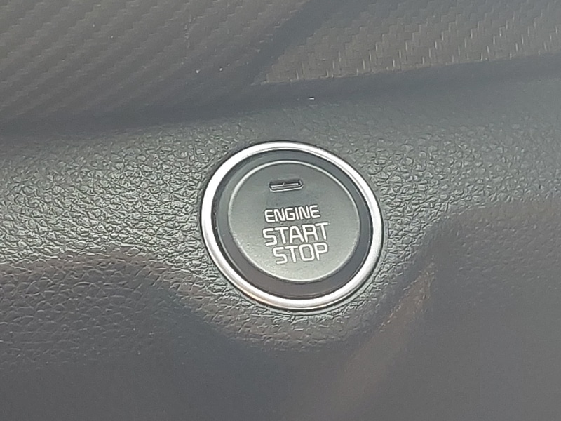 Used Kia Stonic 2023 for sale - 76331629: Photo 15