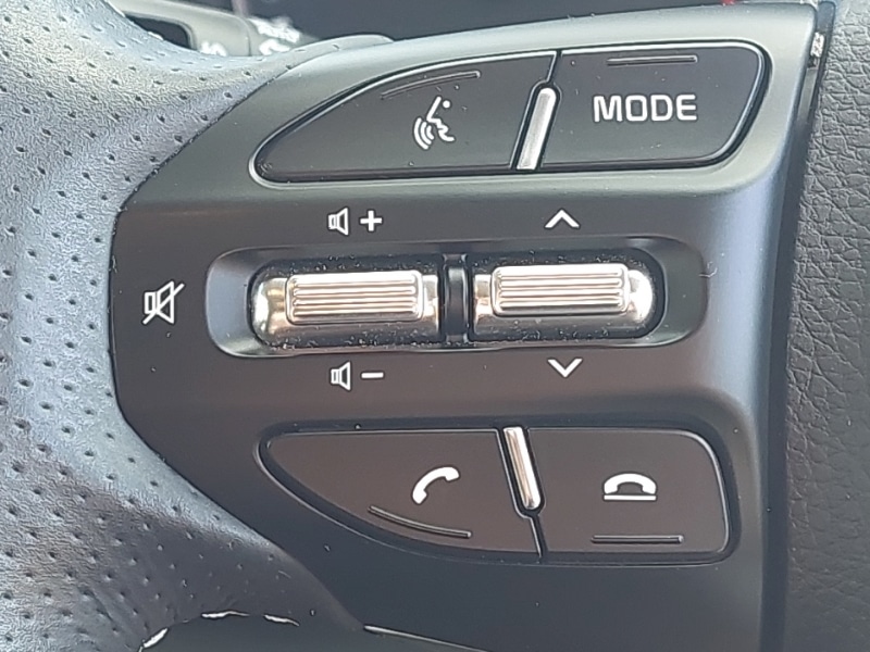 Used Kia Stonic 2023 for sale - 76331629: Photo 18