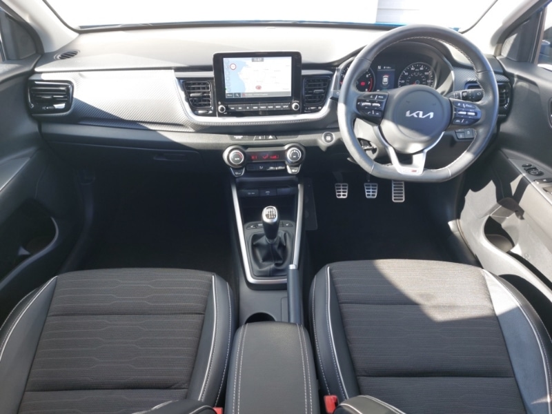 Used Kia Stonic 2023 for sale - 76331629: Photo 2