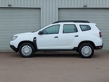 Used Dacia Duster 2023 for sale - 79139509: Photo