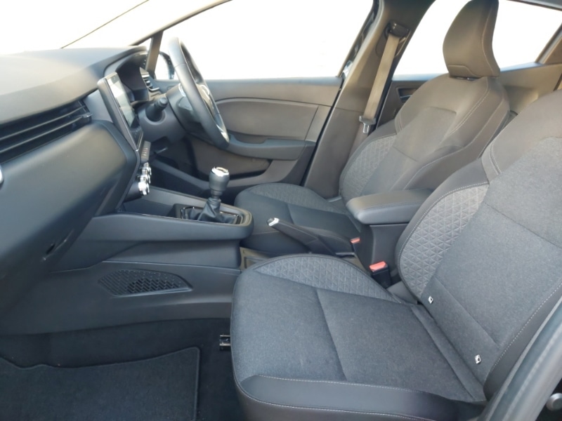 Used Renault Clio 2022 for sale - 76906796: Photo 5