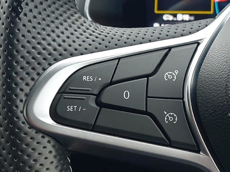 Used Renault Captur 2022 for sale - 76543207: Photo 18