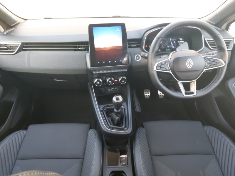 Used Renault Clio 2025 for sale - 77975094: Photo 2