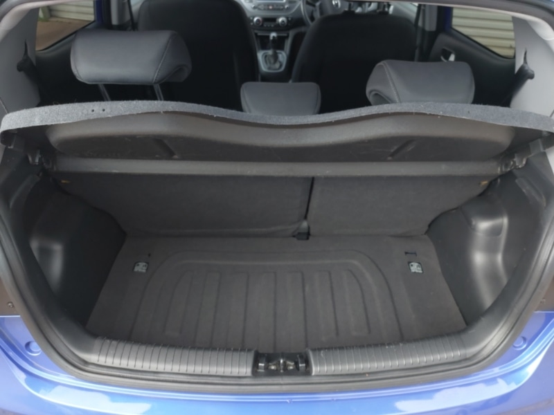 Used Hyundai i10 2020 for sale - 76741792: Photo 8