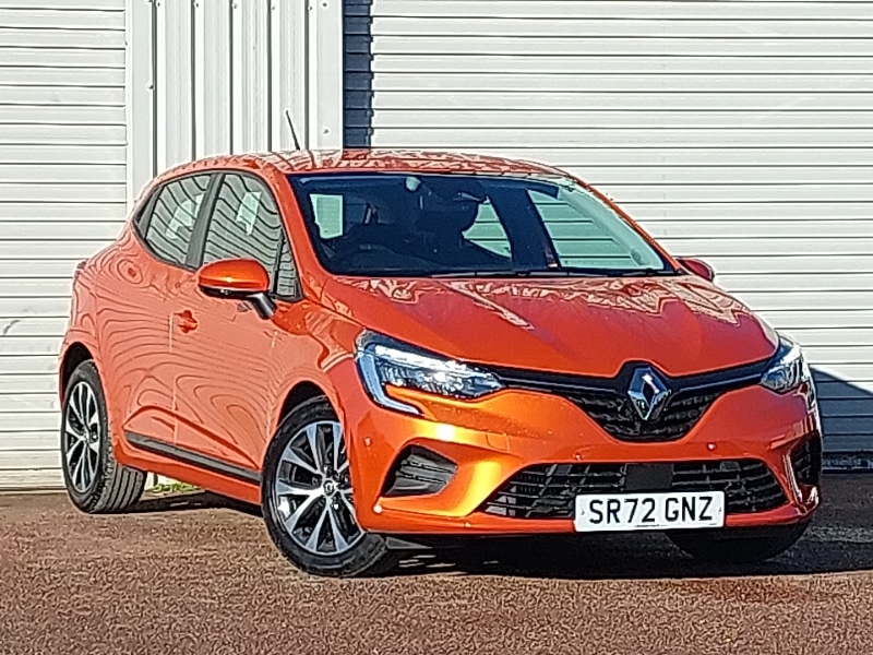 Used Renault Clio 2022 for sale - 76343639: Photo 1
