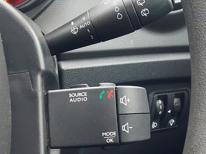 Used Renault Captur 2018 for sale - 77644981: Photo 18