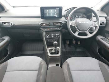 Used Dacia Sandero Stepway 2024 for sale - 76543199: Photo