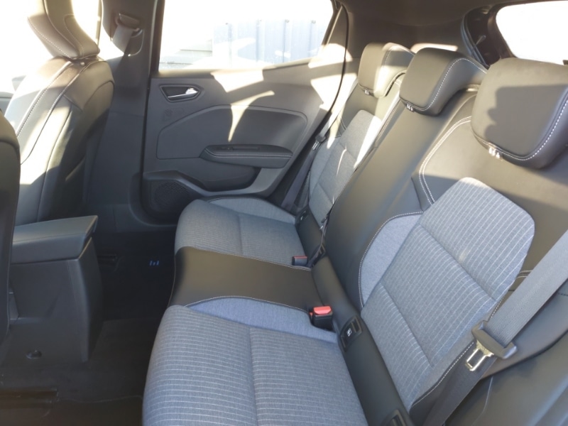 Used Renault Clio 2022 for sale - 76602386: Photo 6