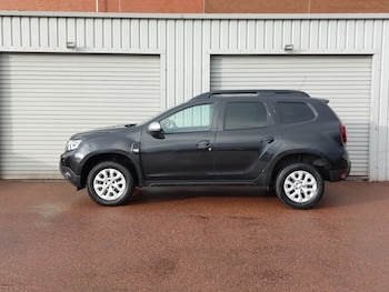 Used Dacia Duster 2023 for sale - 77366308: Photo