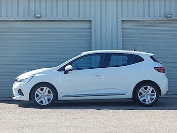 Used Renault Clio 2020 for sale - 79200877: Photo