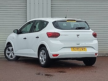 Used Dacia Sandero 2021 for sale - 76493299: Photo