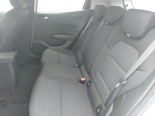 Used Renault Clio 2022 for sale - 76269139: Photo 6