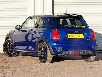 Used MINI Hatch 2018 for sale - 77580349: Photo